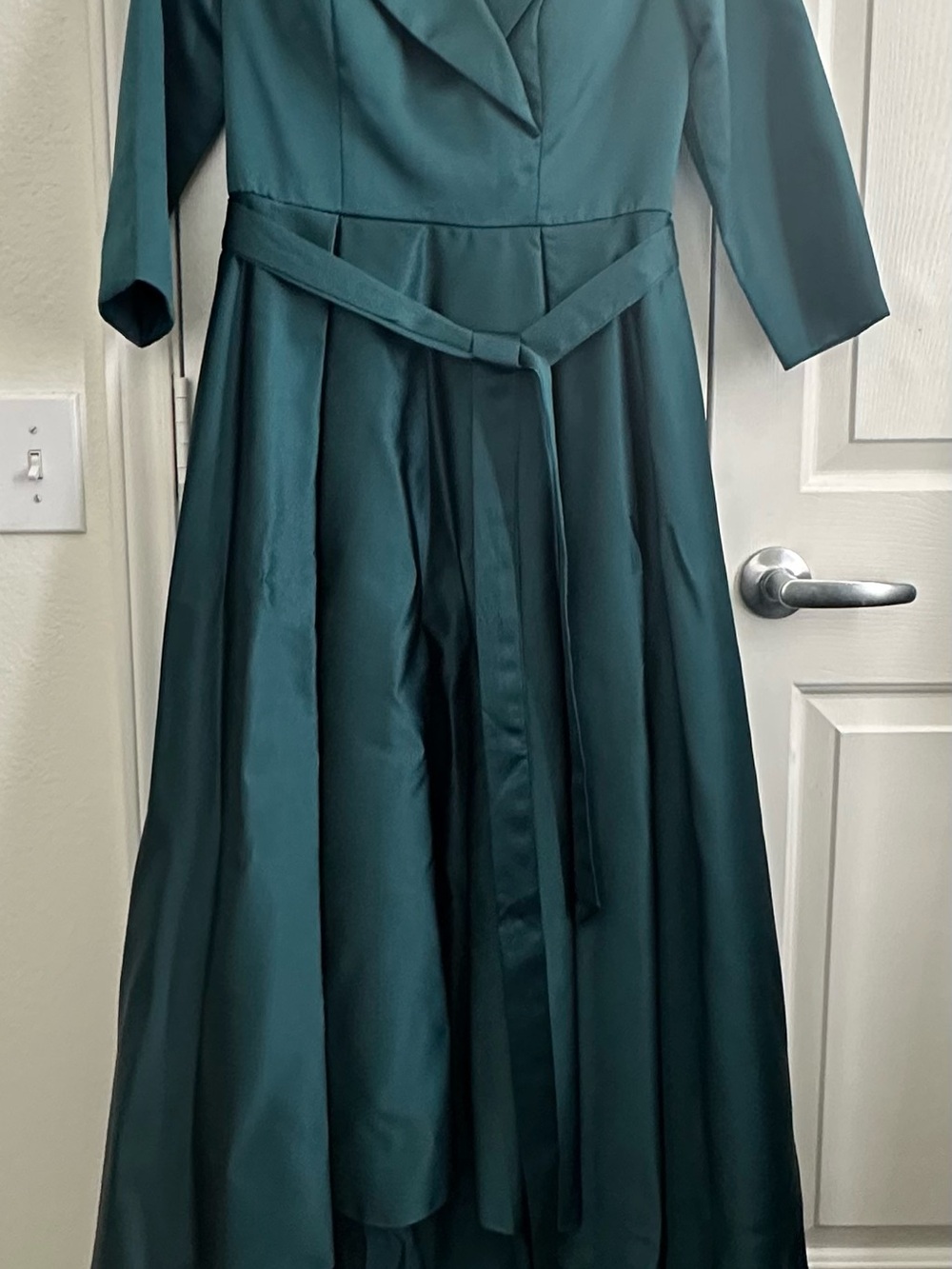 Kay Unger Formal Dress with Waist Sash